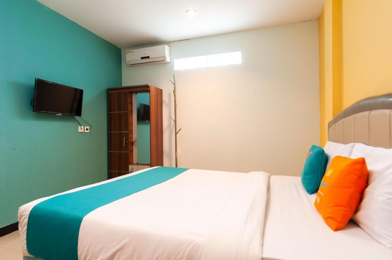 Sans Hotel Finest Medan Luaran gambar