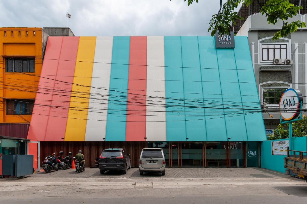 Sans Hotel Finest Medan Luaran gambar