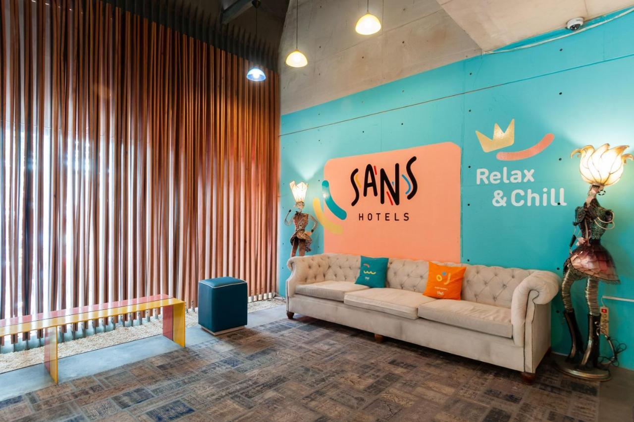 Sans Hotel Finest Medan Luaran gambar